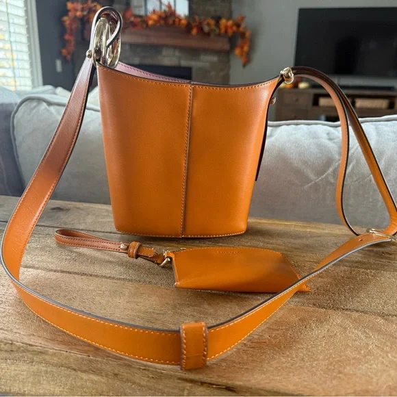 Kate Spade Mini Halo Bucket Bag in Baked Amber new without tags - Picture 6 of 9